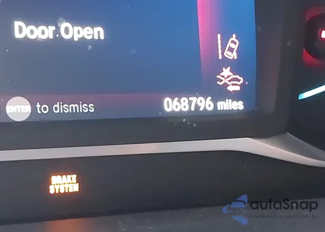 2021 Honda Pilot Awd Elite z USA, uszkodzony, nr VIN 5FNYF6H05MB051686